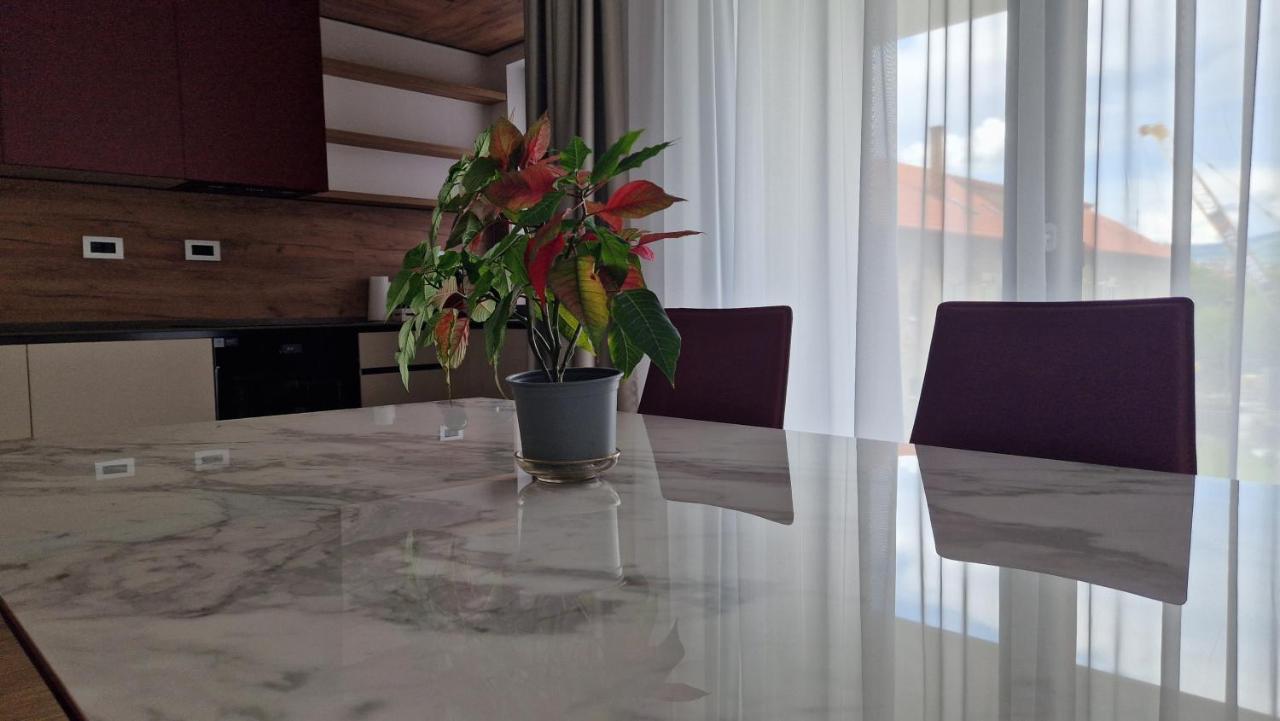 קלוז'-נאפוקה Valentini Apartments מראה חיצוני תמונה